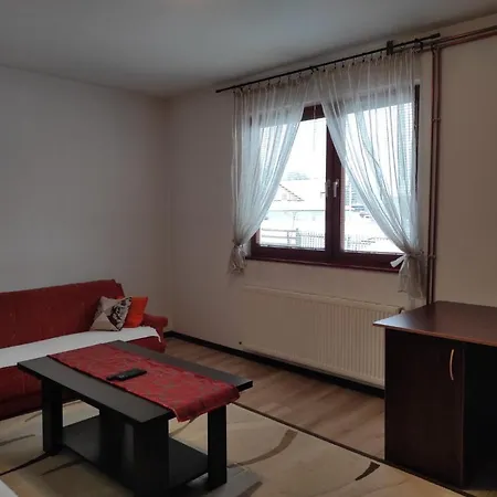 아파트 Apartmani Pale