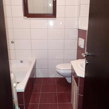 아파트 Apartmani Pale