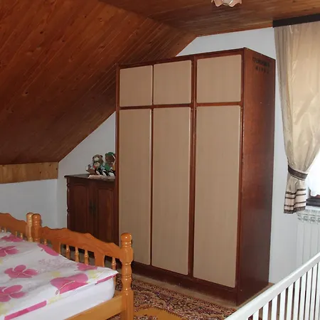 Apartmani Pale *
